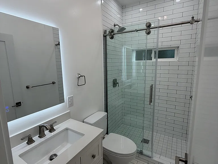 1250 Capitol Ave #4 — Photo 10