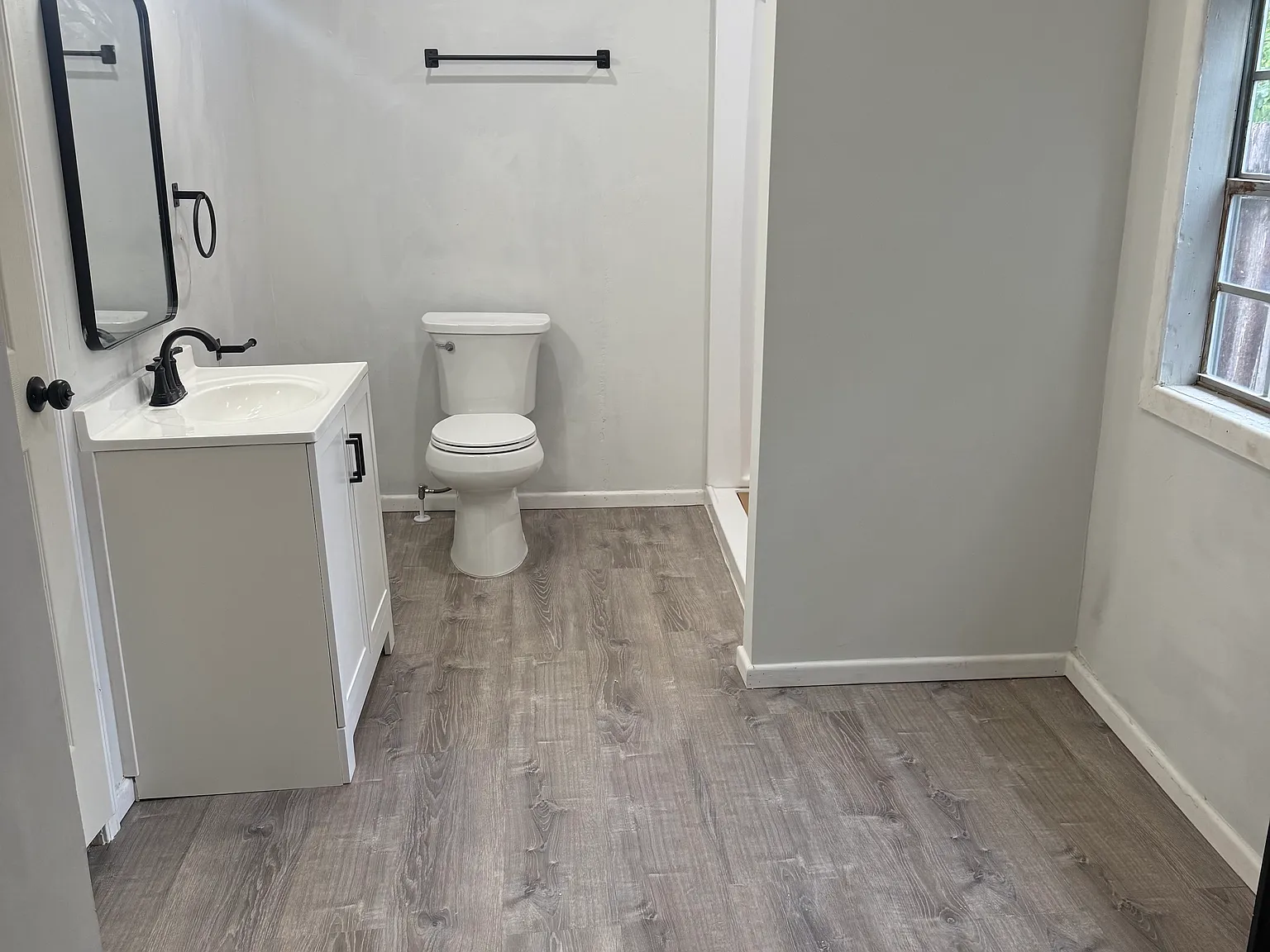 1711 Ivy Ave — Photo 4