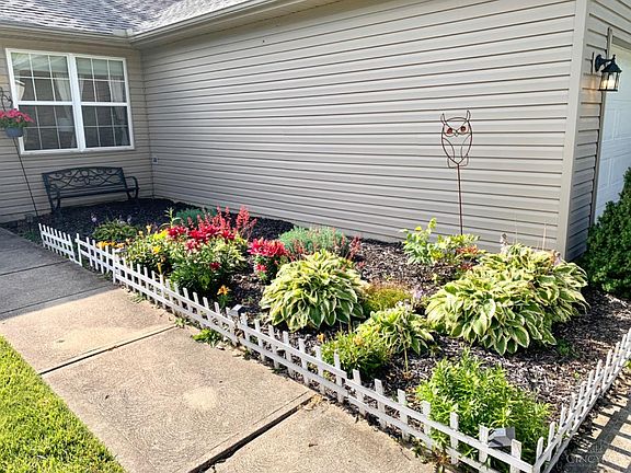 3rd image of 7248 Shady Hollow Ln