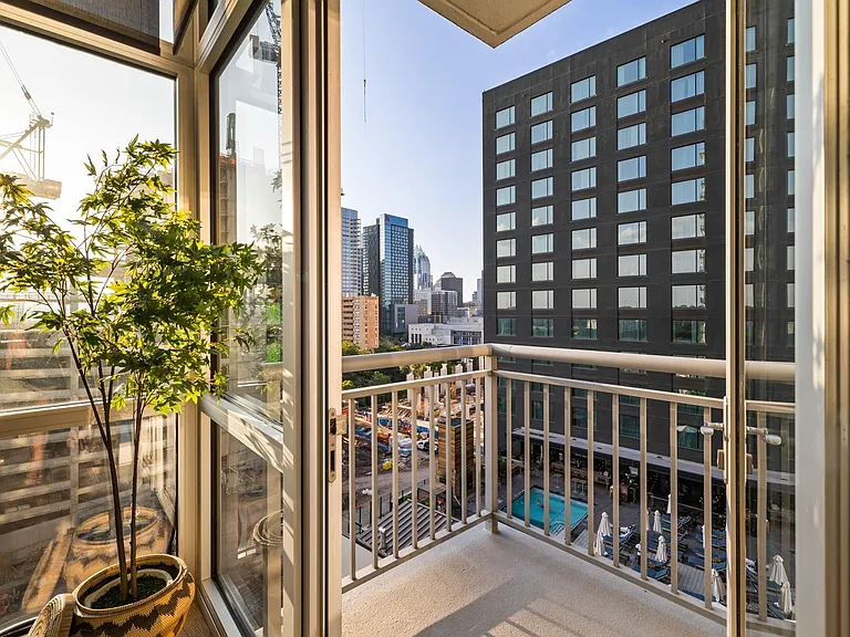 603 Davis St #1103 — Photo 31