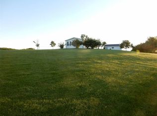 18302 Timber Rd, Monticello, IA 52310