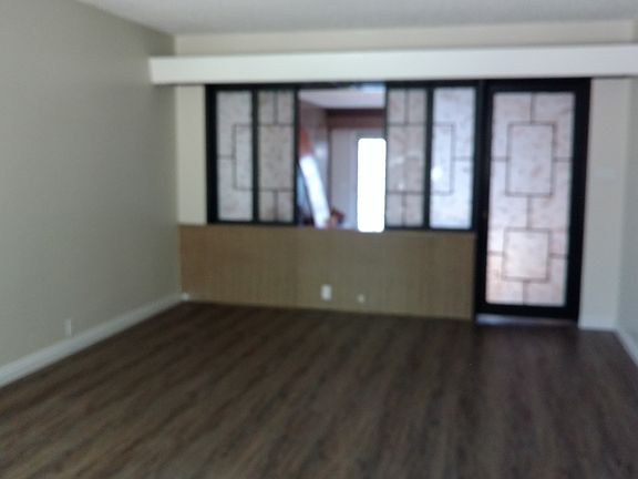 5th image of 1735 Gladys Ave