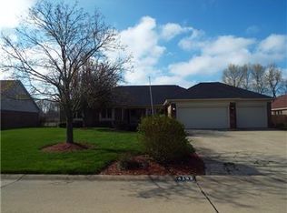 4293 W Fox Ridge Ave, Greenwood, IN 46143