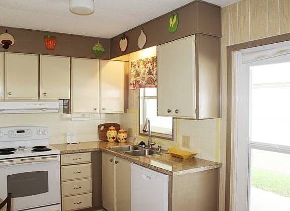 3rd image of 36 Galente Ct