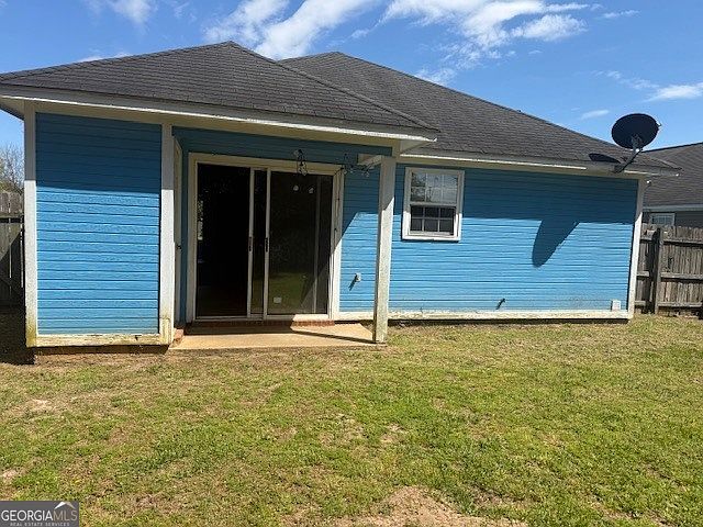 2nd image of 205 Kensington Cir