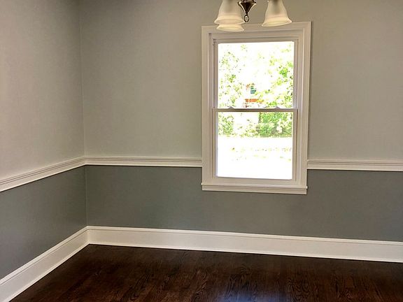 3rd image of 715 Traver Ave