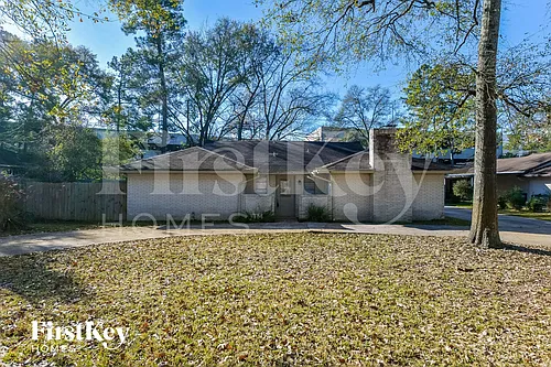 214 Oakwood Dr Photo 1
