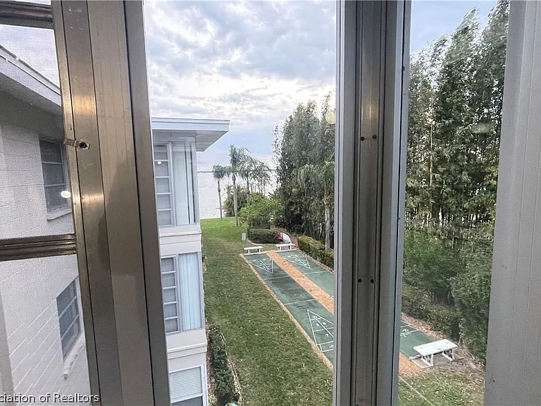 1801 Lakeview Dr #309 — Photo 34