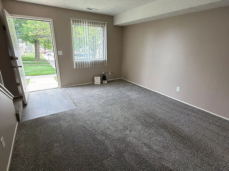 Southdale Square Apartments — Photo 116