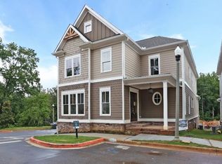 9 McEvoy Ln, Decatur, GA 30030