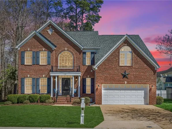 109 Ocracoke Ln, Yorktown, VA 23693