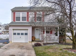 366 Hawthorne St, Keyport, NJ 07735