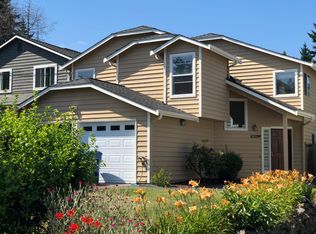 11529 12th Ave NE Unit F, Seattle, WA 98125