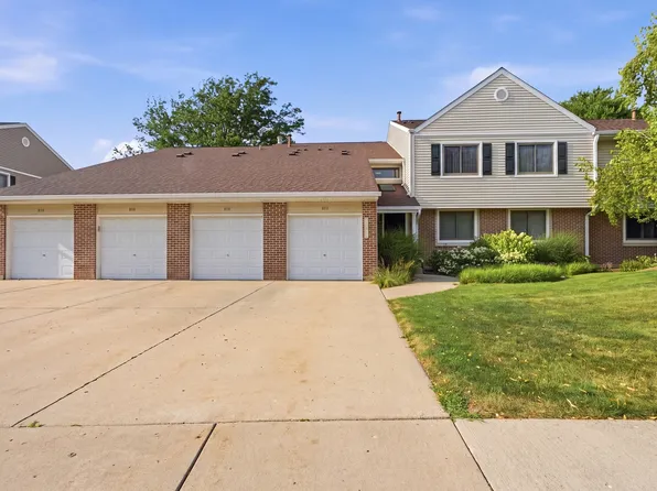 938 Hidden Lake Dr #938, Buffalo Grove, IL 60089
