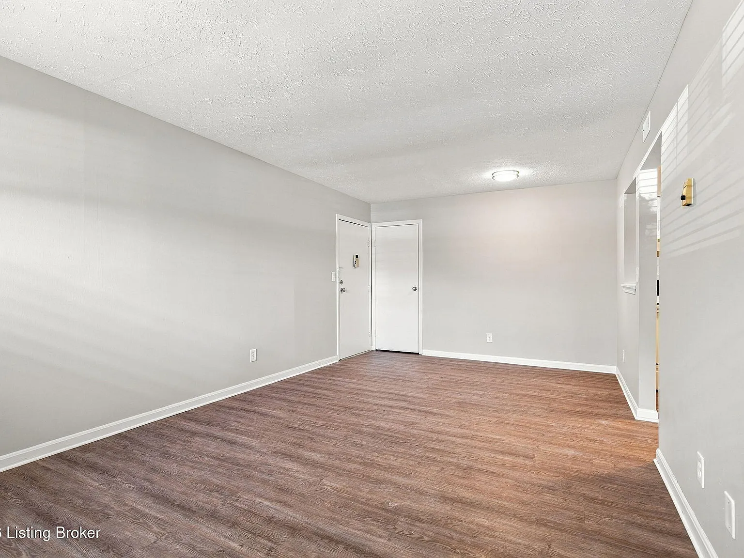 1 bed, 1.0 bath, 650 sqft, $825 — Photo 4