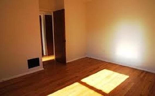 4th image of 2036 Northwest Blvd APT D