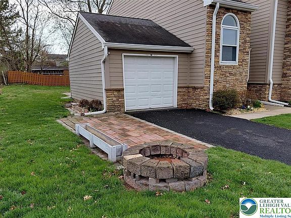 4th image of 228 Spring House Ln