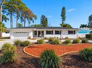 1302 Robin Rd S, Saint Petersburg, FL 33707