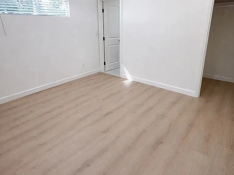 9150 N Columbus Ave — Photo 6