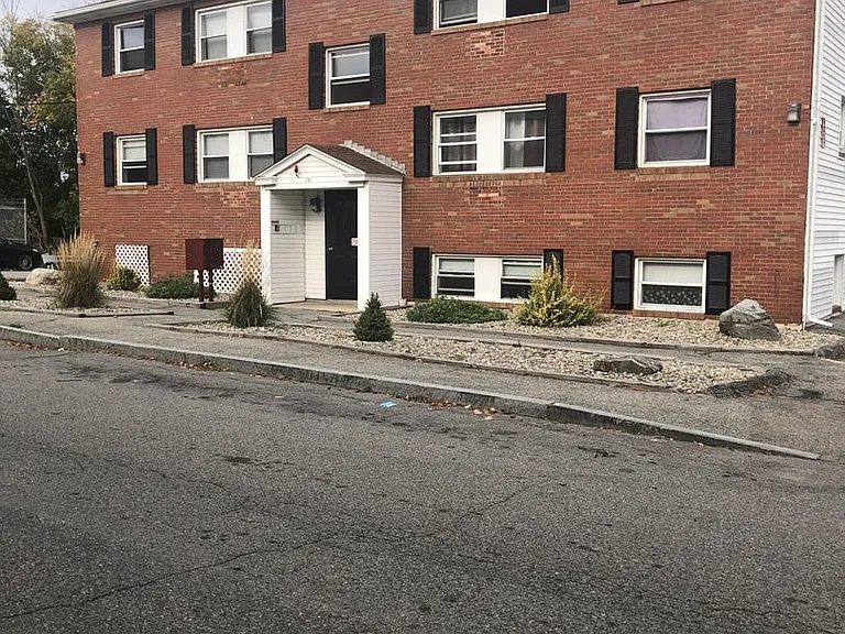 206 Stackpole Street — Photo 12