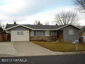 1503 Chenaur Dr photo 1