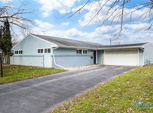 2932 Lambert Dr, Toledo, OH 43613