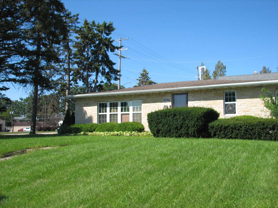 1st image of 7426 Pershing Blvd