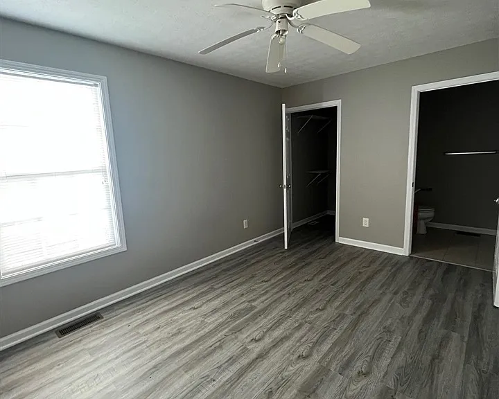 135 Amy Ave #B — Photo 4