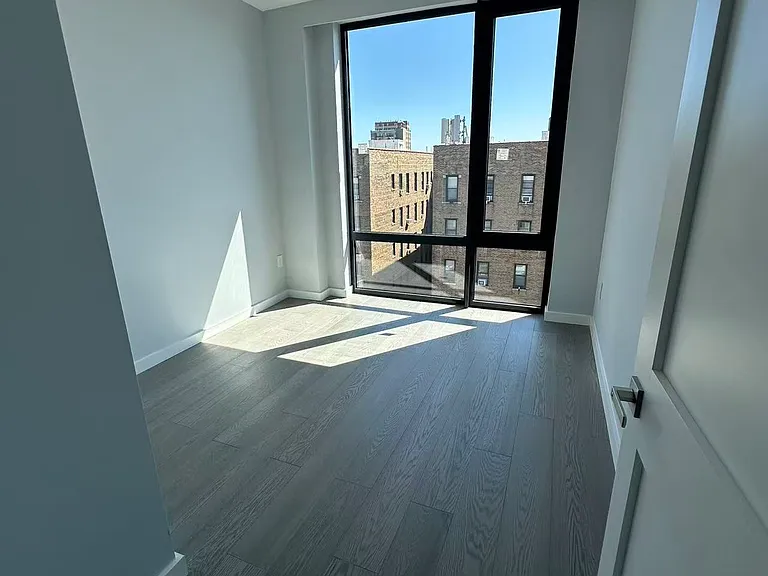 134-11 Franklin Ave #5D — Photo 2