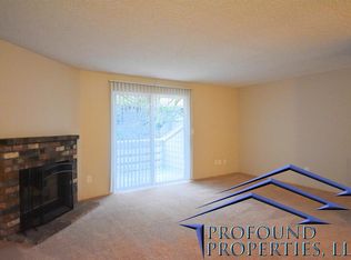 12225 SW Gingham Ln APT C, Beaverton, OR 97008