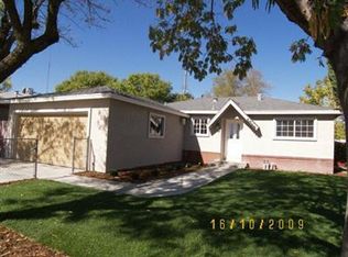 1055 E St, Rio Linda, CA 95673