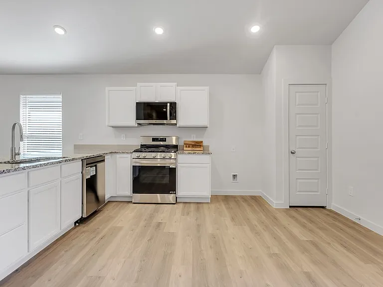 6333 Poppy Dr — Photo 5
