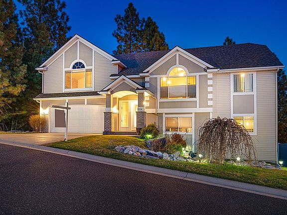 2nd image of 5110 N Emerald Ln