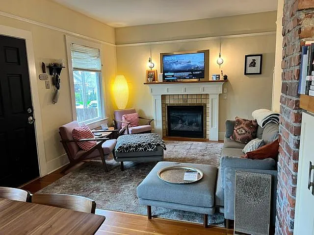 4229 S Juneau St — Photo 4