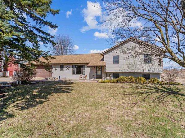 4208 County Road Z, Oshkosh, WI 54904