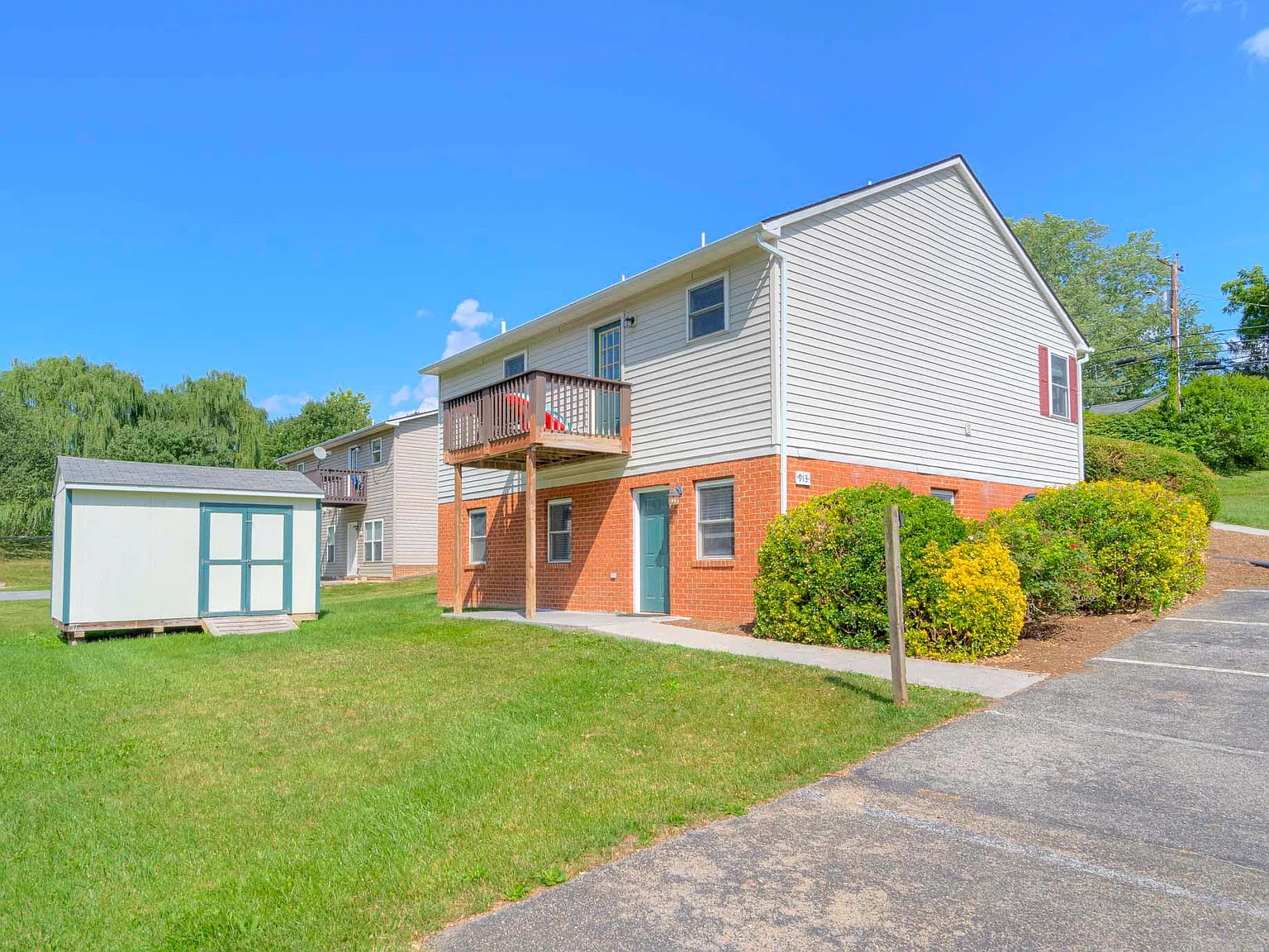2 bed, 1000 sqft, $1,650 — Photo 4