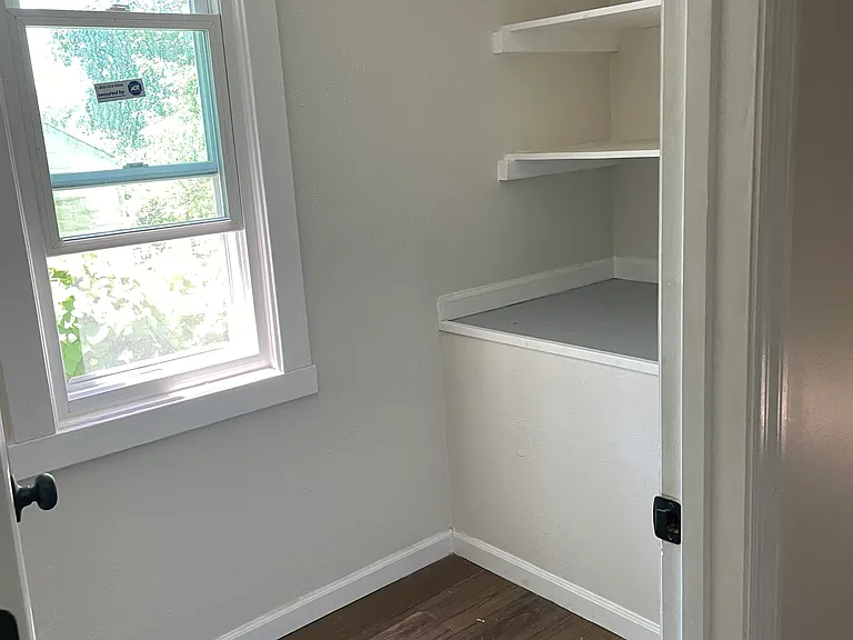 9833 Lilac Dr — Photo 6