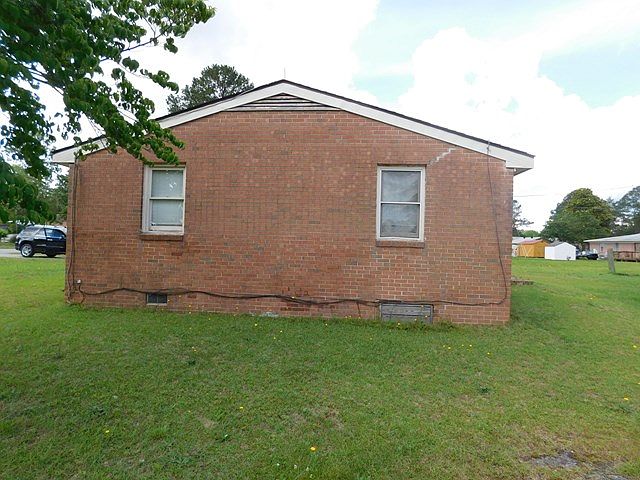 2nd image of 73 Saint David Rd