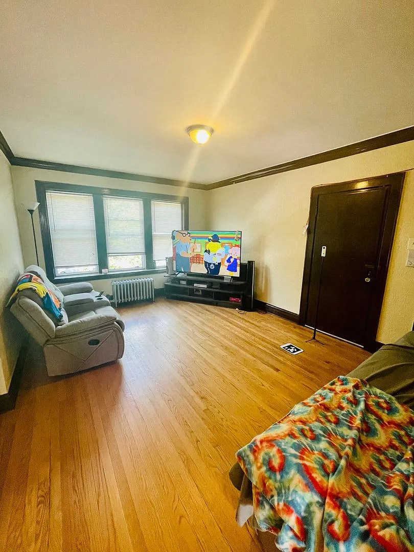 Building Photo - 2954 N Kolmar Ave #2