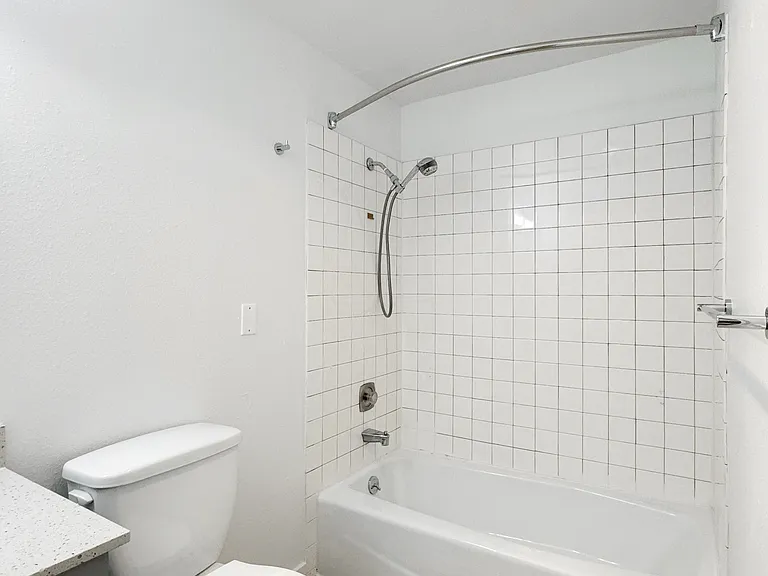 Unit 428 - Top Floor