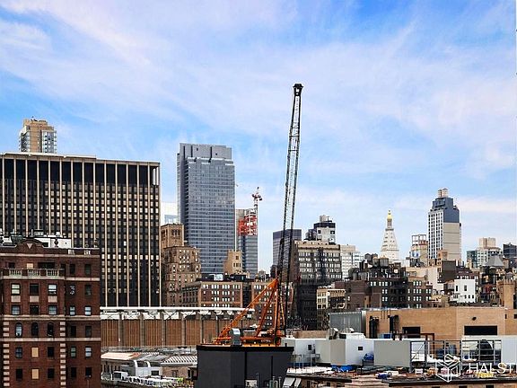 5th image of 430 W 34th St APT 12C