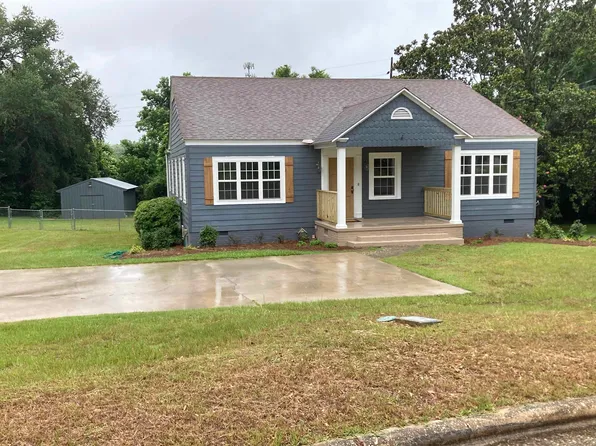 215 Roselane Dr, Andalusia, AL 36420