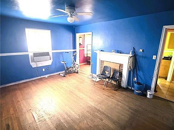 3rd image of 1858 Martin Pl