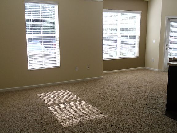 2nd image of 717 Worthington Woods Blvd Ste 116