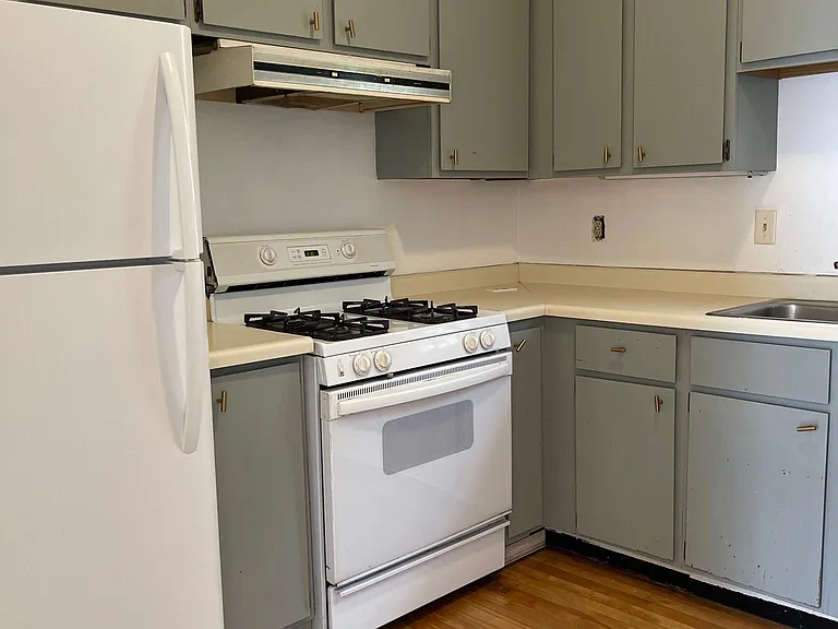 641 Erie St SE #1 — Photo 6