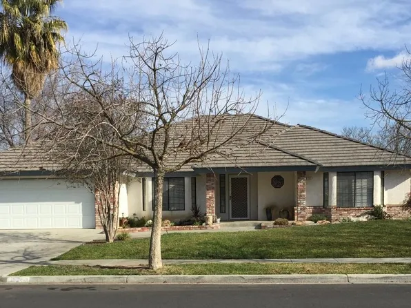 370 S Acacia Dr, Lemoore, CA 93245