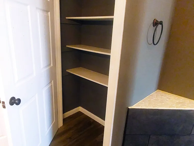 2112 Family Ln #C — Photo 27