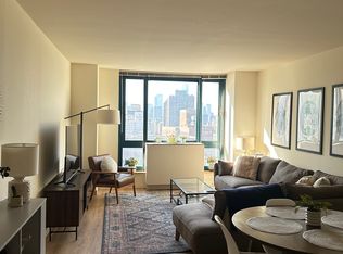 1 Irving Pl APT V21C, New York, NY 10003