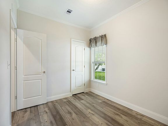 5th image of 531 Zebra Dr #531