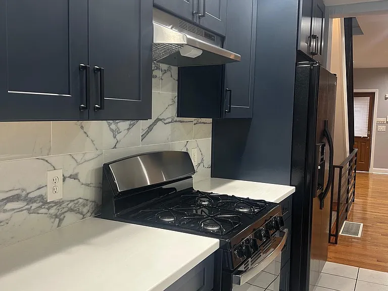2417 S Rosewood St — Photo 11